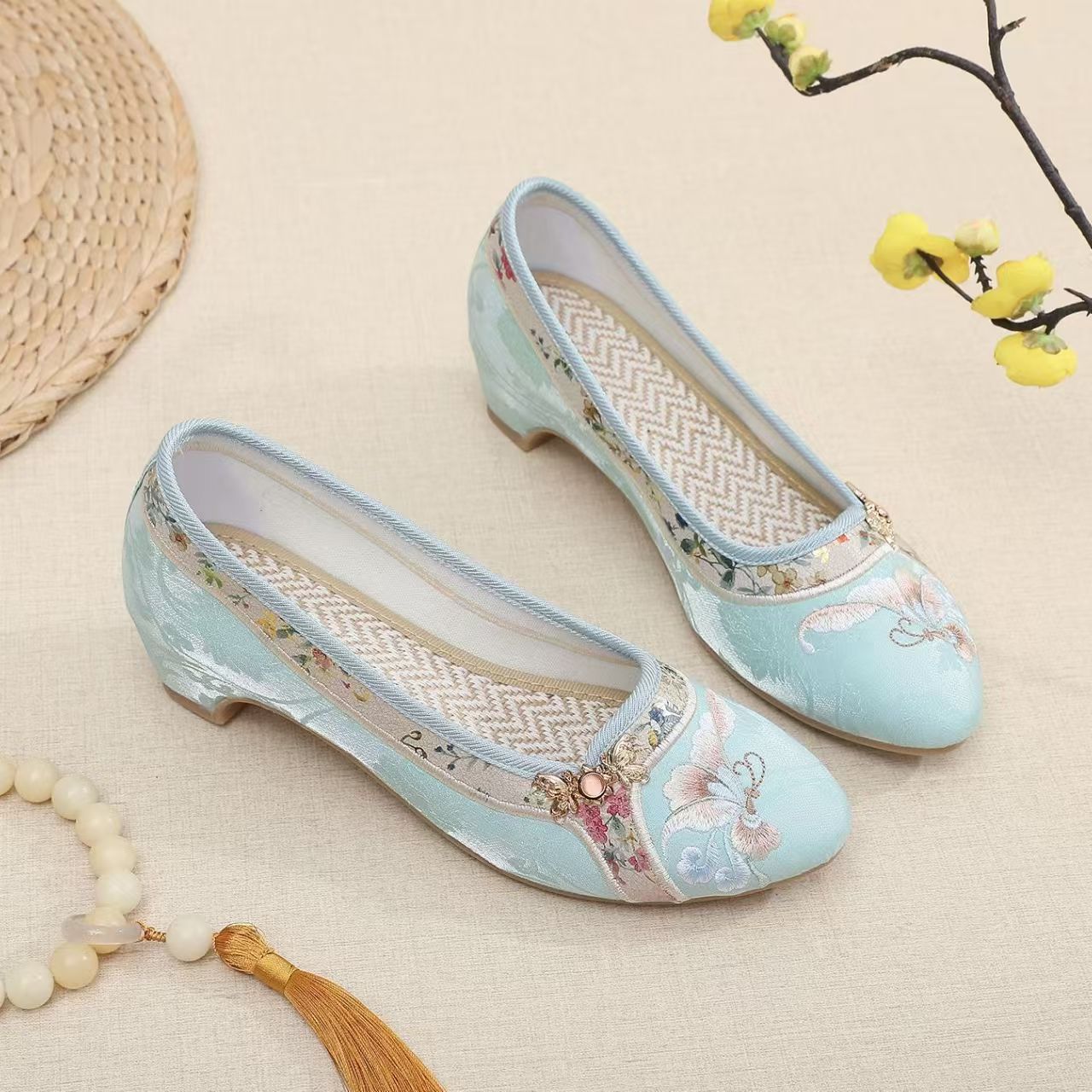 Kadın Düşük Topuklu İşlemeli C - Embroidery Fabric incelemesi ve fiyatı