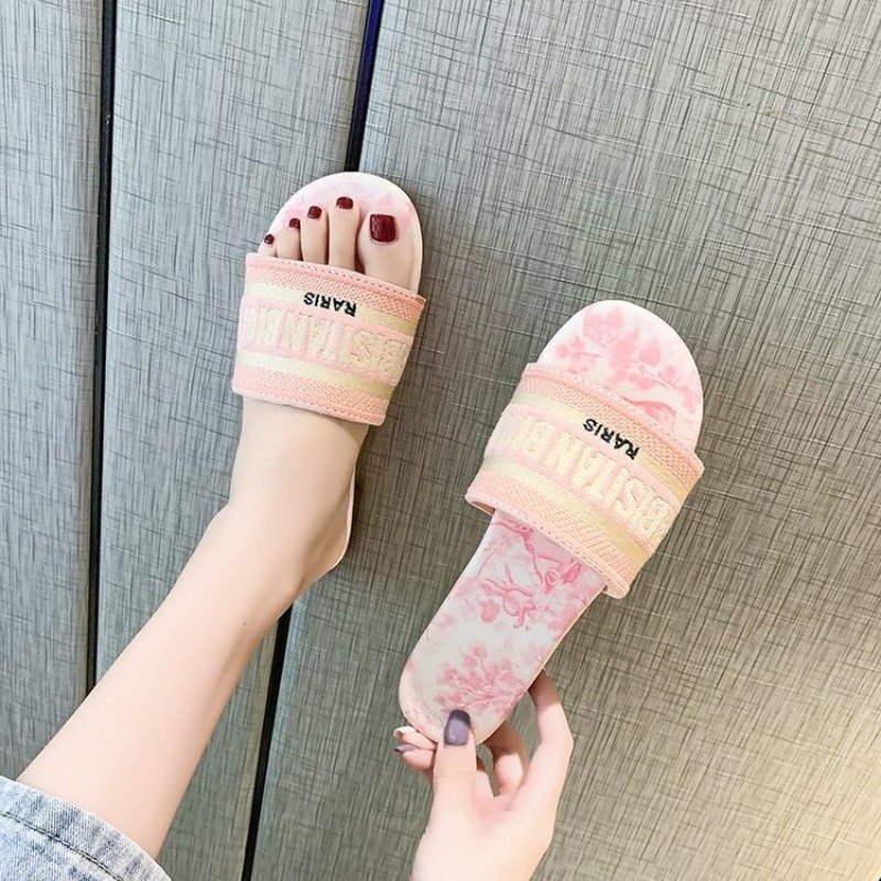Kadın Modası Düz Terlik Yazlık - Embroidery Letter incelemesi ve fiyatı